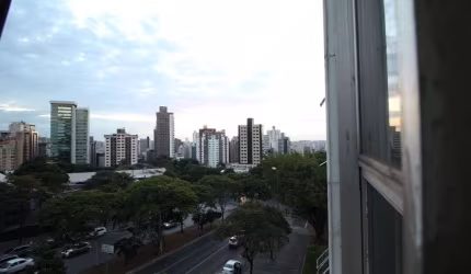 Oportunidade única: Andar corporativo comercial com 11 vagas de garagem e 410m2 na região dos Funcionários, Belo Horizonte-MG!