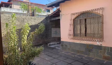 Espetacular Casa à Venda em Contagem-MG, Jardim Pérola  5 Quartos, 3 Salas, 2 Banheiros, 5 Vagas - 128m².