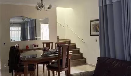 Sobrado à venda, 3 quartos, 2 vagas, Chácara Seis de Outubro - São Paulo/SP