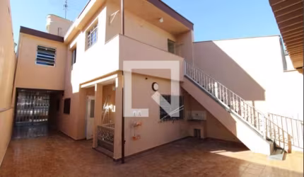 Sobrado à venda, 3 quartos, 3 vagas, Vila Santa Clara - São Paulo/SP