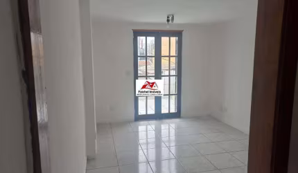 Sobrado de 80m² reformado por 480.000,00 com 2 dorm., 1 suite, 1 vaga e terraço. No final da feira de rua de quinta feira - Vila Carrão/SP