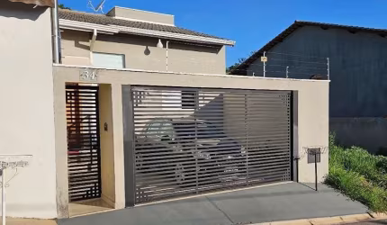 Imperdível! Casa à venda em Bragança Paulista-SP, Residencial Quinta dos Vinhedos: 3 quartos, 2 salas, 2 vagas, 87,17 m². Aproveite!