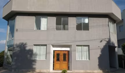 Casa com 3 quartos à venda na Rua Coruja, 50, Residencial Campos do Conde, Bragança Paulista, 415 m2 por R$ 1.460.000