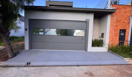 Imperdível Casa à Venda em Bragança Paulista-SP, no Residencial Piemonte - 3 Quartos, 1 Suíte, 1 Sala, 2 Vagas - 147 m².