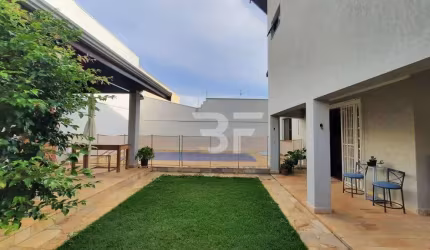 Casa com 3 dormitórios à venda, 303 m² por R$ 1.340.000,00 - Vila Suíça - Indaiatuba/SP