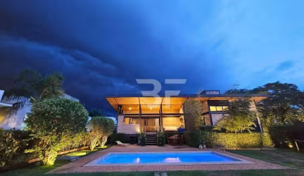 Casa com 3 dormitórios à venda, 260 m² por R$ 2.200.000,00 - Chácara Halter - Salto/SP