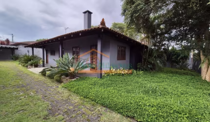 Casa com 3 quartos para alugar na Rua Francisco Manfron, 67, Santa Felicidade, Curitiba, 230 m2 por R$ 3.950