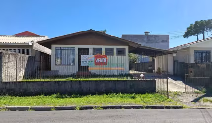 Terreno à venda na Rua Vespasiano Carneiro de Mello, 118, São Braz, Curitiba, 375 m2 por R$ 565.000