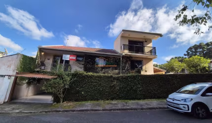 Casa com 3 quartos à venda na Rua Luiz Fidélix, 572, Loteamento Marinoni, Almirante Tamandaré, 200 m2 por R$ 600.000