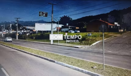 Terrenão 787,15 m² de esquina com frente de 30,42m