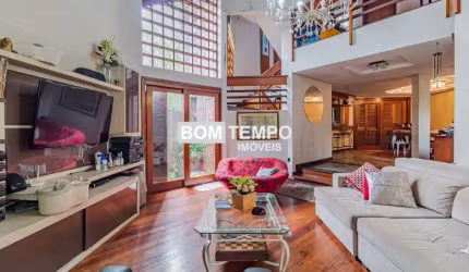 Casa à venda 4 pavimentos, 4 dormitórios, 6 vagas,