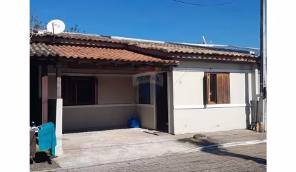Casa 2 dormitórios em Gravataí bairro São Judas.
