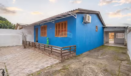 Casa de 2 dormitórios e churrasqueira na Morada do Vale I, Gravataí, à venda por R$299.990