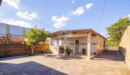 Casa 3 dormitórios com edicúla  no bairro Granja Esperança em Cachoeirinha