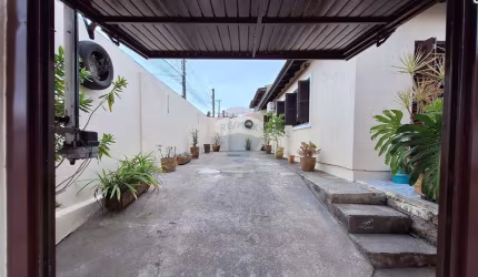 Casa 2 dormitórios em Gravataí, no bairro Recanto das Taquareiras.