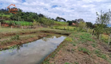 Chácara com 1 quarto à venda, 7000 m² por R$ 450.000 - Chácara Itamarati - Caçapava/SP