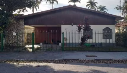 Casa á venda no Jardim Esplanada - São José dos Campos/SP com 238 m²