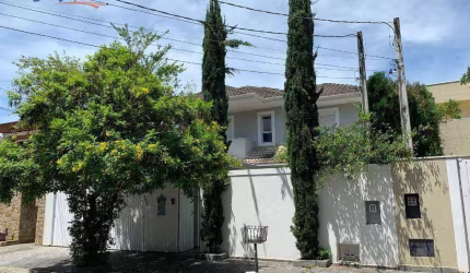 Casa à venda no Jardim Esplanada II em São José dos Campos/SP com 250 m²