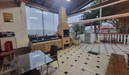 Sobrado à venda no Nova Flórida com 184m²