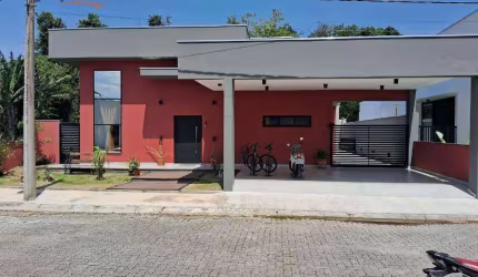 Casa com 3 quartos à venda, 300 m² - Jardim Carolina - Ubatuba/SP