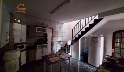 Sobrado à venda no Jardim das Indústrias - Jacareí/SP com 174 m²