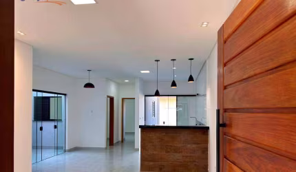 Casa com 3 dormitórios à venda, 130 m² por R$ 730.000,00 - Villa Branca - Jacareí/SP