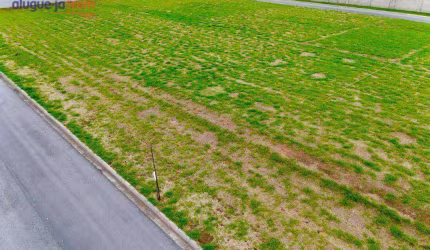Terreno à Venda em Condomínio Fechado no Jardim das Flores com 250 metros.