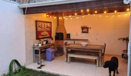 Casa à venda no Jardim Uirá - São José dos Campos/SP com 105 m²