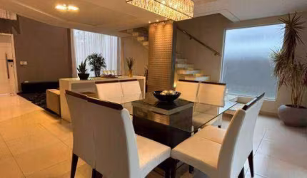 Casa para alugar no Jardim Altos de Santana I - Jacareí/SP com 330 m²
