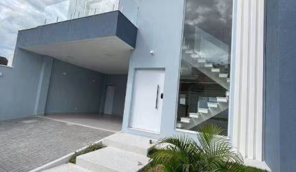 Casa à venda no Villa Branca em Jacareí/SP com 243 m²