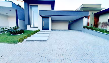 Casa à venda no Condomínio Buona Vita - Atibaia/SP com 195 m²