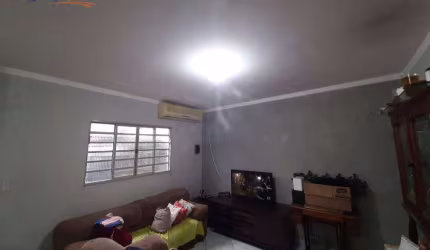 Casa à venda no Parque Interlagos - São José dos Campos/SP com 80 m²