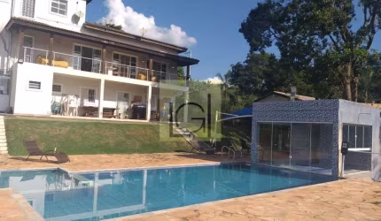 Imponente mansão de 5 suítes na Chácara Residencial Paraíso Marriot em Itu-SP: Luxo e Conforto em 800m²!