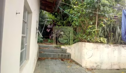 Casa com 3 quartos à venda na Vila Santa Terezinha, Itu  por R$ 330.000