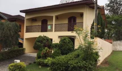 Imperdível Casa à Venda no Portal de Itu-SP: 4 Quartos, 2 Suítes, 5 Banheiros, 4 Vagas de Garagem, 340m²!