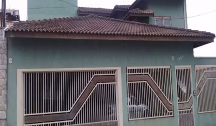 Casa com 3 quartos à venda no Jardim Celani, Salto  por R$ 700.000