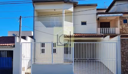 Excelente oportunidade de investimento em casa à venda em Itu-SP, 3 quartos, 1 suíte, 2 salas, 2 banheiros, garagem e 150,65m². Veneto!