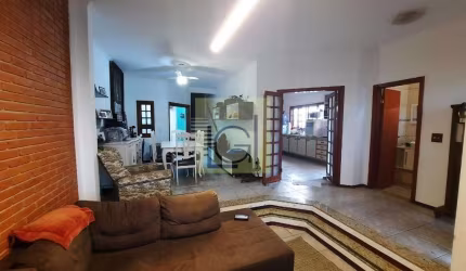 Imperdível: Casa à venda em Itu-SP, Portal da Vila Rica, 3 quartos, 1 suíte, 2 salas, 3 banheiros, 1 vaga, 199,64m².