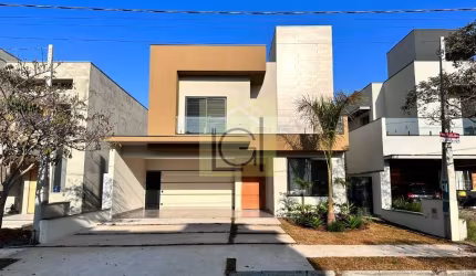 Venda de Casa em Condomínio de Luxo em Salto-SP no Bairro Residencial Central Parque: 3 Quartos, 2 Suítes, 2 Salas, 4 Banheiros, 4 Vagas e 220m².