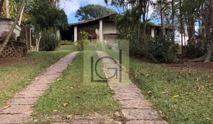 Imperdível sítio à venda em Cabreúva-SP, Chácara Primavera: 3 quartos, 1 suíte, 2 salas, 3 banheiros, 4 vagas e 14.800m²!