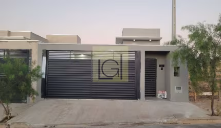 Casa com 2 quartos à venda no Loteamento Terras de São Pedro e São Paulo, Salto , 176 m2 por R$ 470.000