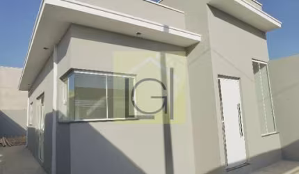 Imperdível oportunidade: Casa à venda em Salto-SP, bairro Jardim Novo São Pedro, 2 quartos, 1 suíte, 1 sala, 2 banheiros, 2 vagas, 65m²!