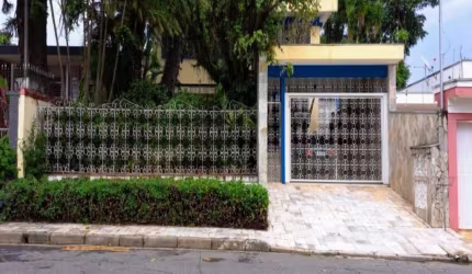 CASA RESIDENCIAL, VILA OLIVEIRA, MOGI DAS CRUZES, 540 M² ÁREA CONSTRUÍDA.