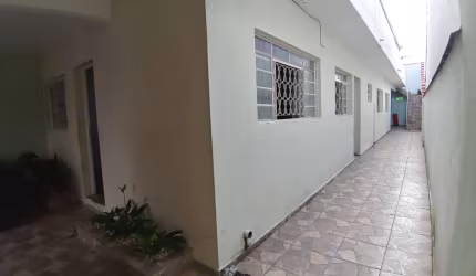CASA A VENDA NA VILA CAPUTERA COM 146,50M2