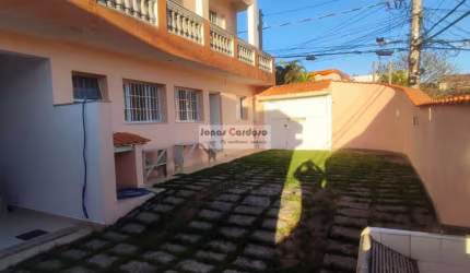 Oportunidade única no Centro da cidade, pra morar ou investir!