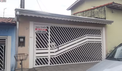 Casa para locação em Mogi das Cruzes-SP: 3 quartos, 1 suíte, 2 vagas de garagem e 150m² de área privativa!