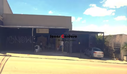 2 Ponto comercial em ótima localização e com uma casa nos fundos!! Avenida Japão.