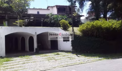 Sobrado à venda no Condomínio Nova São Paulo, Itapevi - SP, 3 quartos, suíte com closet, 600m² de construção. Por R$1.800.000,00