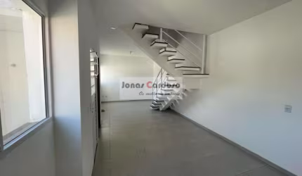 Casa a venda na Vila São Paulo com 70 m², 2 dormitórios, todos suíte, sala dois ambientes, área gourmet. Plano Minha casa minha vida. Por R$: 350 mil.