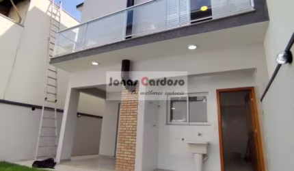 Sobrado de 150m² a venda no Cond. Parque das Figueiras, 3 quartos sendo 3 suites, cozinha planejada, sala de TV . R$: 1.050.000. Mogi das Cruzes